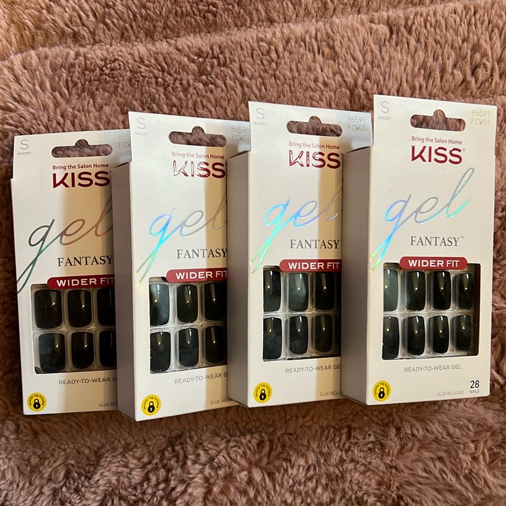 Four KISS Gel Fantasy glue-on WIDER FIT nail sets